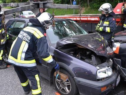 Schwerer Verkehrsunfall in Gloggnitz in Niederösterreich