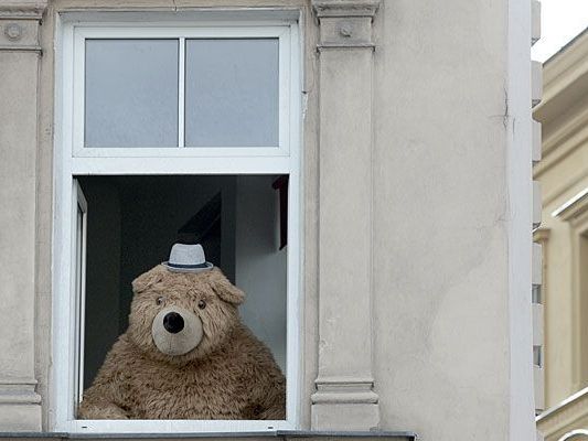 So sieht der Wiener Gürtelbär aus, wenn er Hut trägt So sieht der Wiener Gürtelbär aus, wenn er Hut trägt