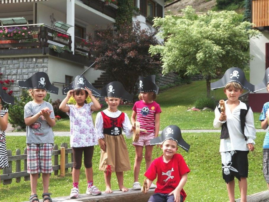 Hej wir sind Piraten... Hej wir sind Piraten...