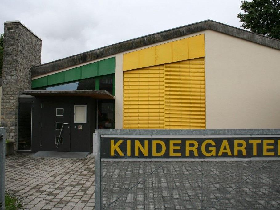 Derzeit ist der Kindergarten Bahnhofstraße verwaist – das wird sich spätestens im Herbst ändern, der Kindergarten platzt aus allen Nähten.