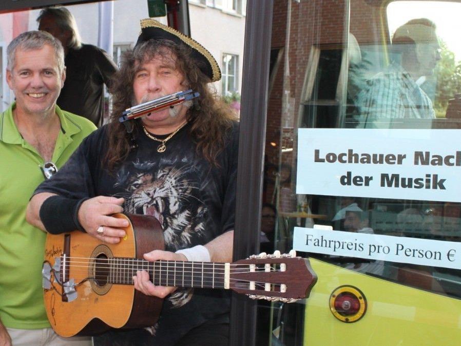 Mit dem „Batruel"-Musik-Bus von Lokal zu Lokal quer durch die „2. Lochauer Nacht der Musik“.