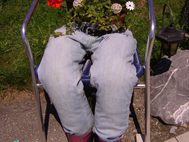 kurioser Blumenschmuck nahe Hüttmannsberg kurioser Blumenschmuck nahe Hüttmannsberg