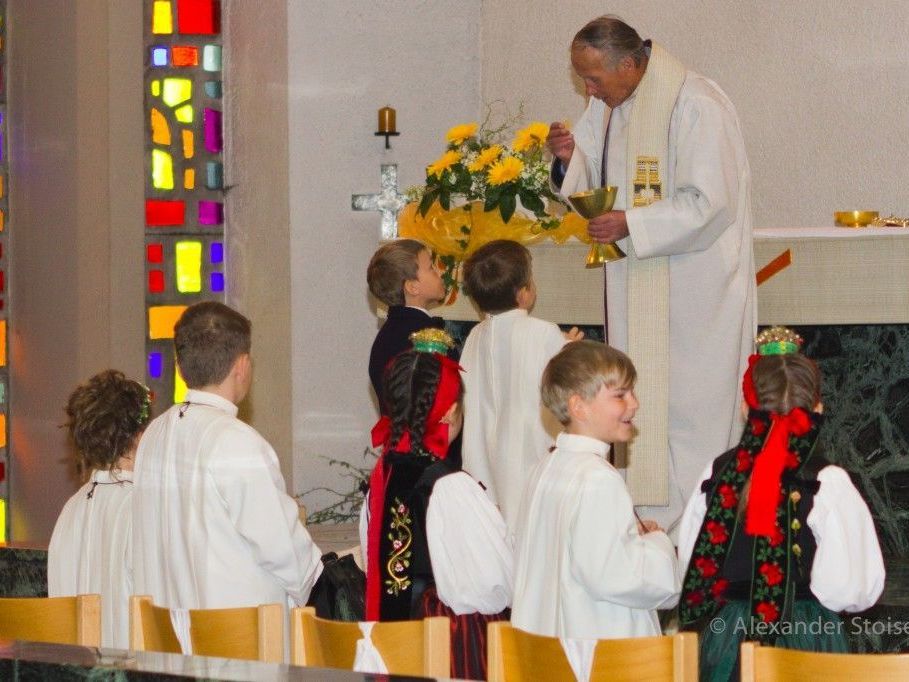 Die Gemeinde Bartholomäberg bedankt sich bei Pfarrer Alfons Lercher für 21 Jahre Betreuung der Pfarre Vandans/Gantschier.