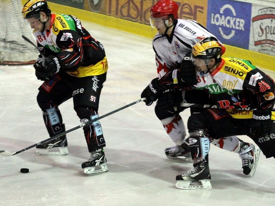 VEU Feldkirch plant nun doch für die Eishockey-Nationalliga. VEU Feldkirch plant nun doch für die Eishockey-Nationalliga.