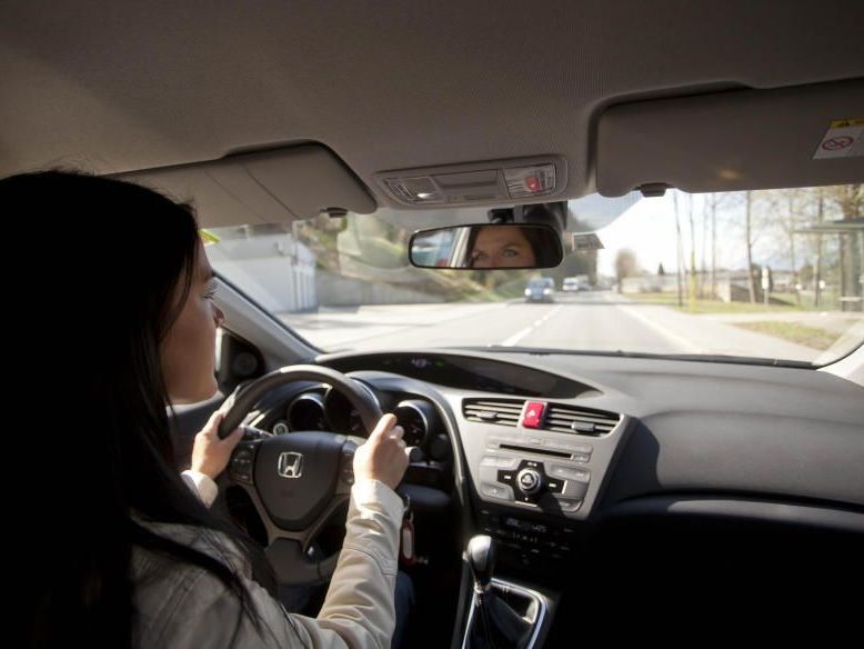 Bei der Fahrweise sollte der Motor vor Überhitzung geschützt werden. Bei der Fahrweise sollte der Motor vor Überhitzung geschützt werden.