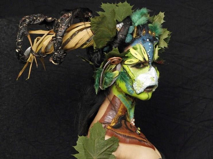 Künstler aus 44 Nationen versuchen sich bis Sonntag mit ihrer Kreativität gegenseitig zu übertrumpfen. Künstler aus 44 Nationen versuchen sich bis Sonntag mit ihrer Kreativität gegenseitig zu übertrumpfen.