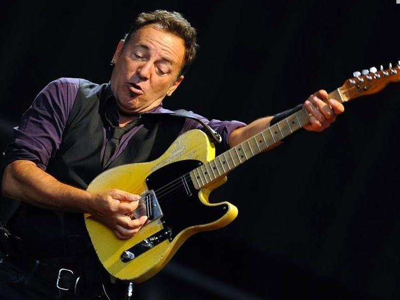 Bruce Springsteen ließ die Fans in Wien singen und tanzen.