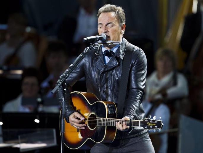 Bruce Springsteen ehrte bei Osloer Gedenk-Konzert Terroropfer‎.