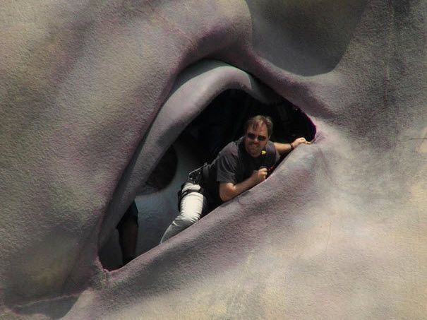 Tenor Peter Marsh ist auf dem Weg zu seinem Arbeitsplatz. Tenor Peter Marsh ist auf dem Weg zu seinem Arbeitsplatz.