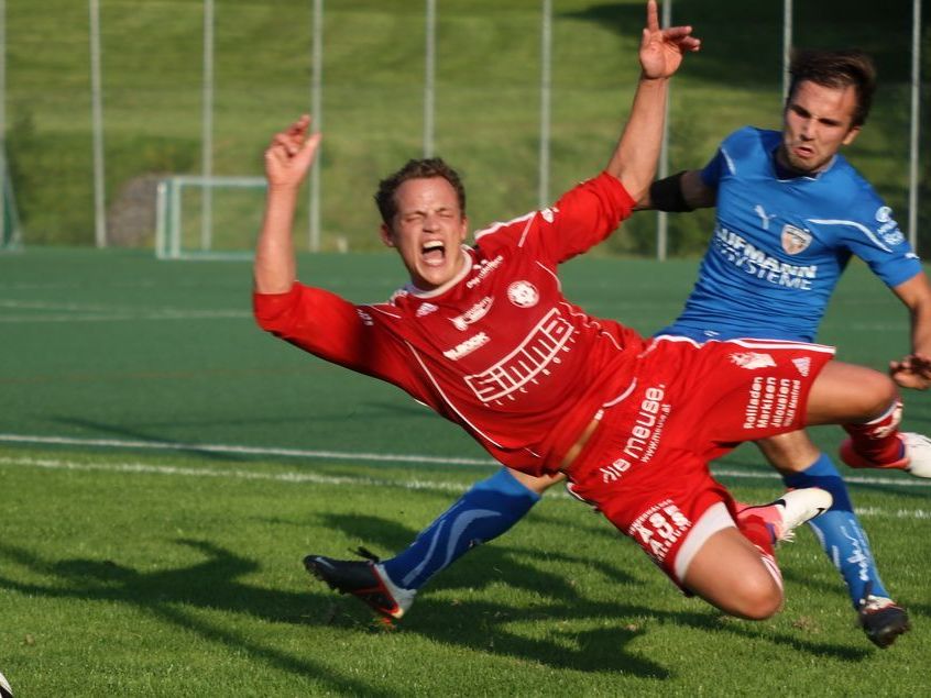 Andelsbuch gewinnt den Test gegen Bizau mit 2:1 und geht voller Zuversicht in die RLW-Premiere. Andelsbuch gewinnt den Test gegen Bizau mit 2:1 und geht voller Zuversicht in die RLW-Premiere.