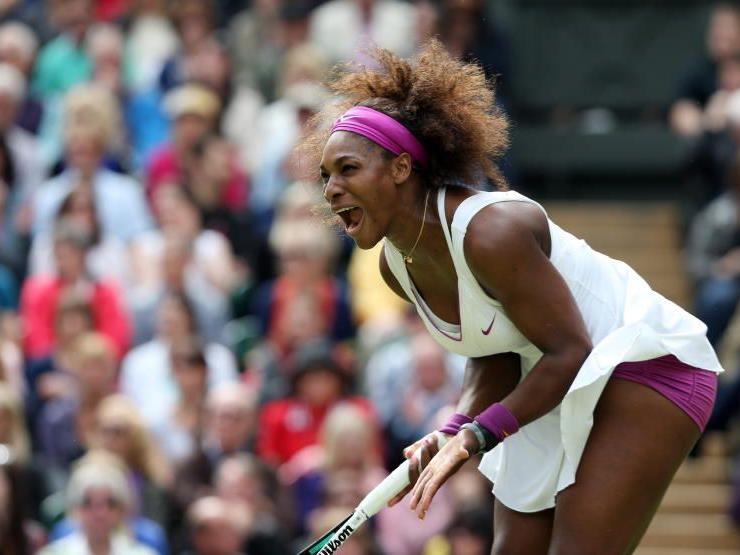 Serena Williams feiert ihren fünften Sieg im Rasenmekka.