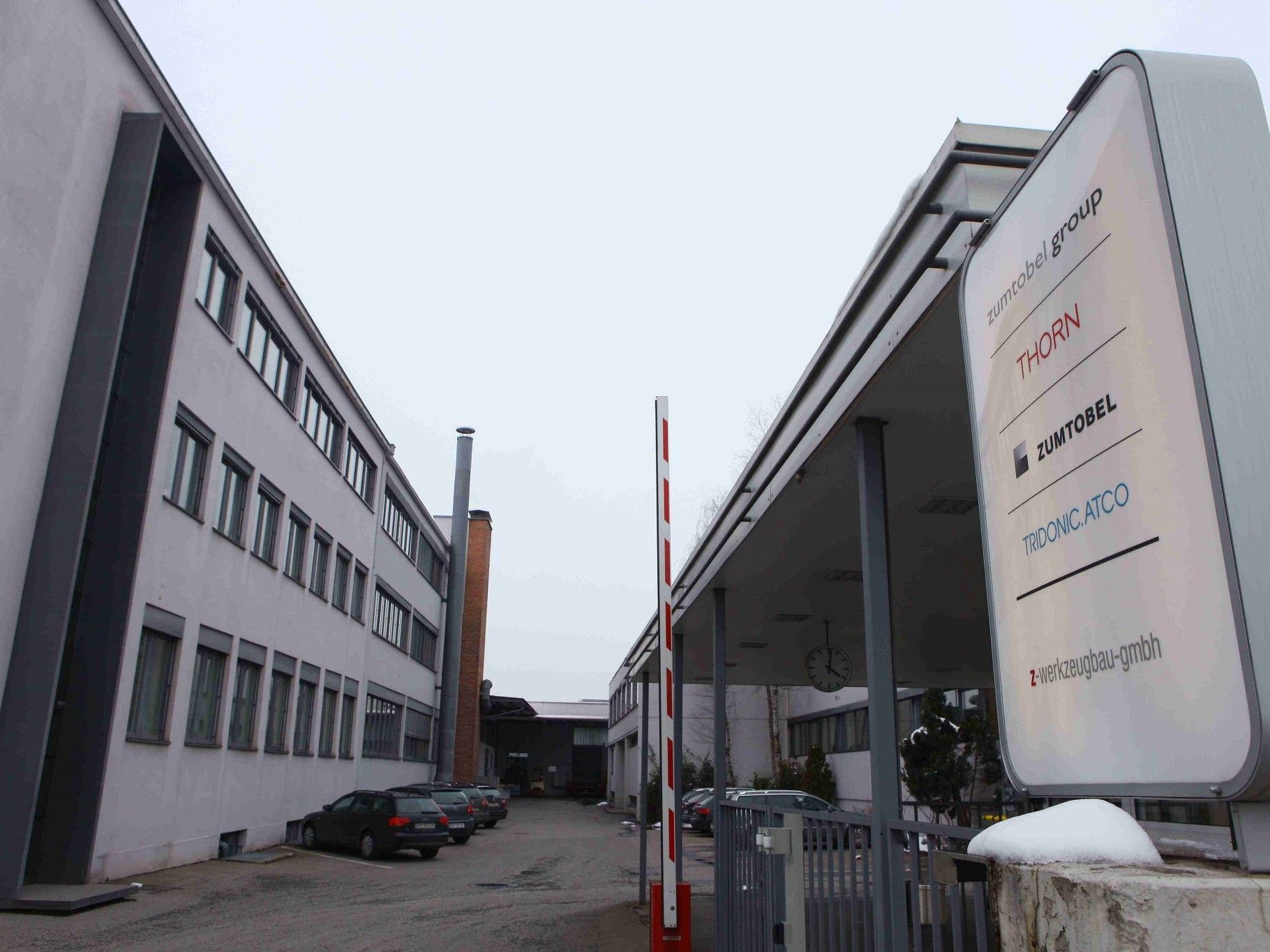 Seit Jahresbeginn habe die Zumtobel-Aktie einen Kursrückgang um über 30 Prozent verzeichnet. Seit Jahresbeginn habe die Zumtobel-Aktie einen Kursrückgang um über 30 Prozent verzeichnet.