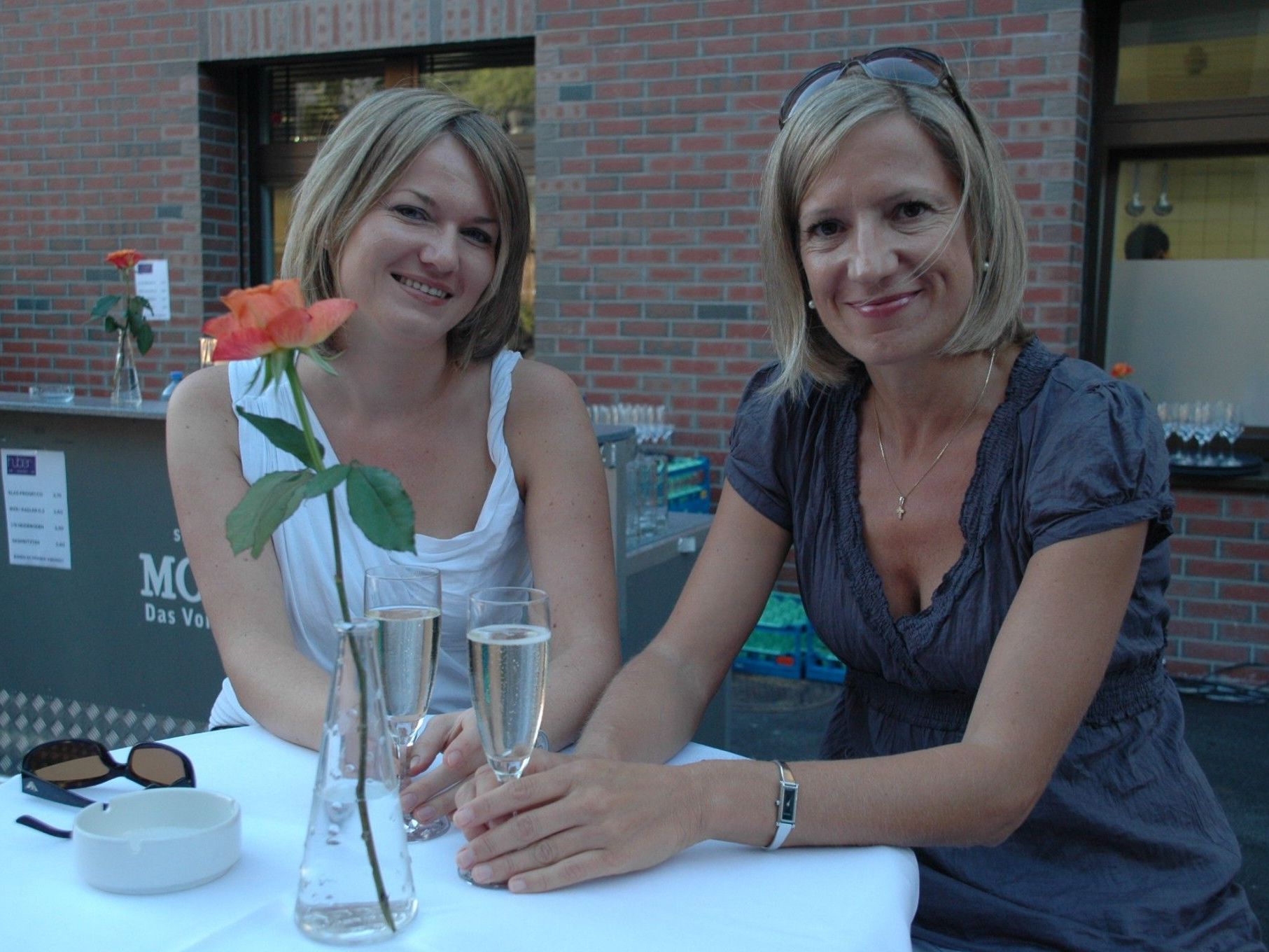 Neben Lifestyle und Mode steht auch Geselligkeit im Mittelpunkt der 3. Ausgabe der Lifestyle und Modenacht in Götzis Neben Lifestyle und Mode steht auch Geselligkeit im Mittelpunkt der 3. Ausgabe der Lifestyle und Modenacht in Götzis