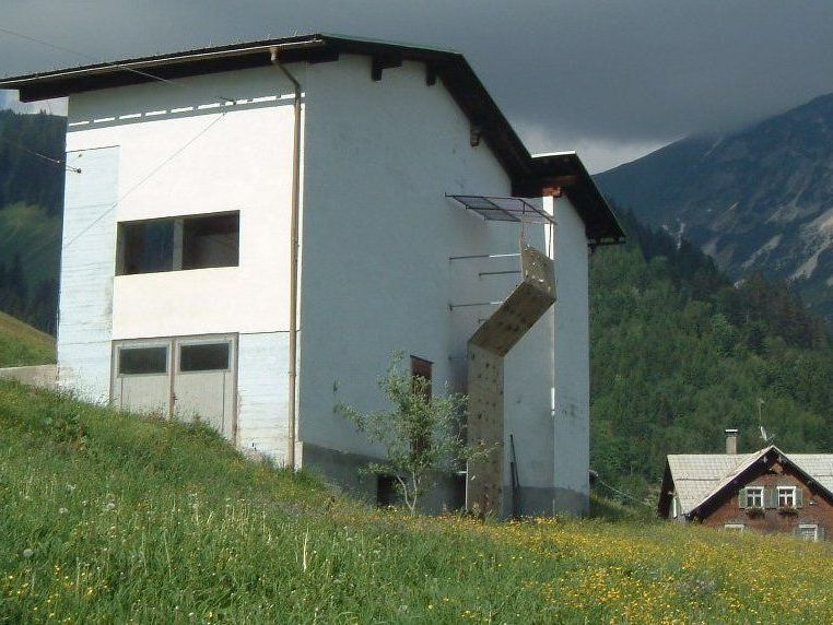 Hier wäre der Standort für das neue „Vereinshaus“ geplant. Hier wäre der Standort für das neue „Vereinshaus“ geplant.