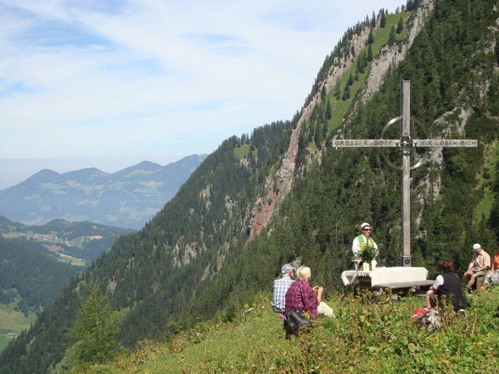 Bergmesse auf knapp 1700 Meter mit Pfarrer Alois Erhart.