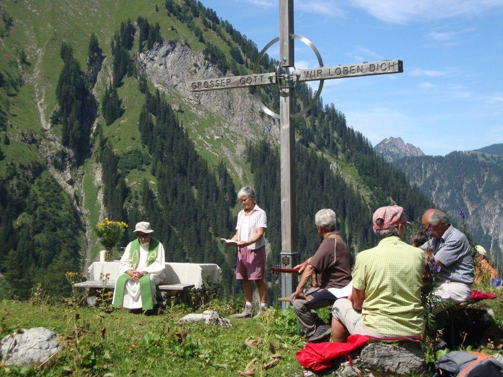 Bergmesse auf knapp 1700 Meter mit Pfarrer Alois Erhart.