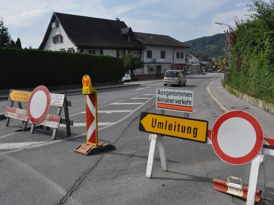 Die Walgaustrasse in KLaus ist im Bereich Vorstadt gesperrt. Die Walgaustrasse in KLaus ist im Bereich Vorstadt gesperrt.
