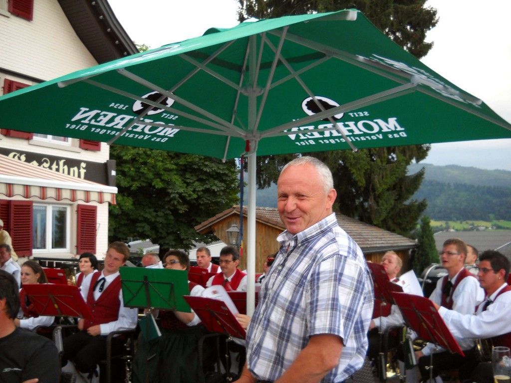 Tourismusobmann Roman Immler begrüßte auch im GH Kreuz viele Gäste. Tourismusobmann Roman Immler begrüßte auch im GH Kreuz viele Gäste.