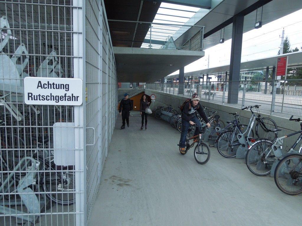 BF-Teilnehmer fordern, dass nun endlich in Sachen Belagsentschärfung bei der Unterführung am Dornbirner Bahnhof, gehandelt wird.