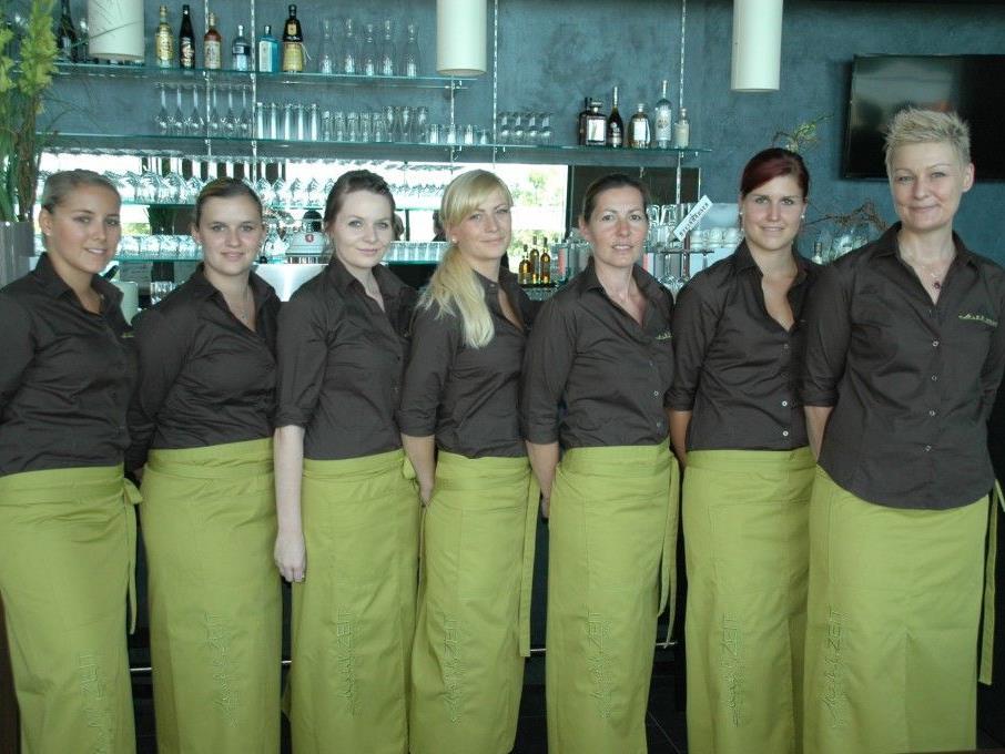 Das Team des neuen Restaurants Am Garnmarkt "Mahl.ZEIT" heißt die Gäste herzlich willkomen!