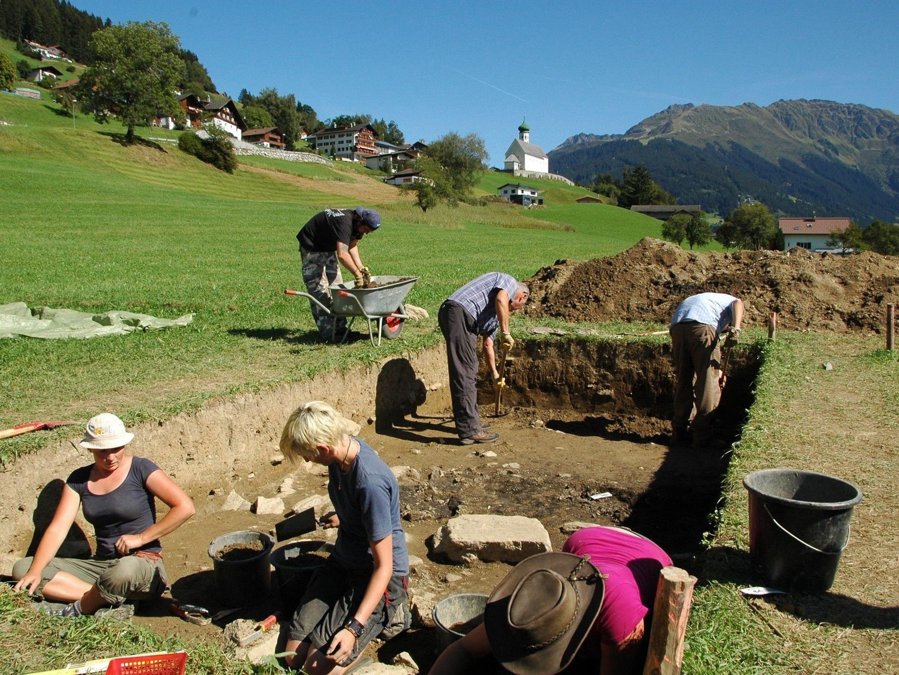 Ausgrabungen bei "Montafon steht im Zeichen der Archäologie".