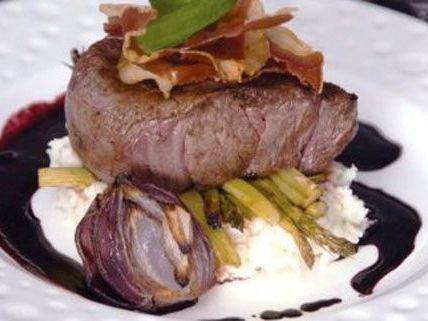 Und wie lieben Sie ihr Steak? In Wien gibt es große Auswahl. Und wie lieben Sie ihr Steak? In Wien gibt es große Auswahl.