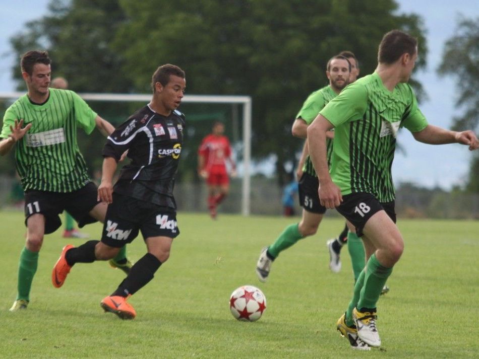 Altach gastiert in Hard und ist Favorit im Waldstadion. Altach gastiert in Hard und ist Favorit im Waldstadion.