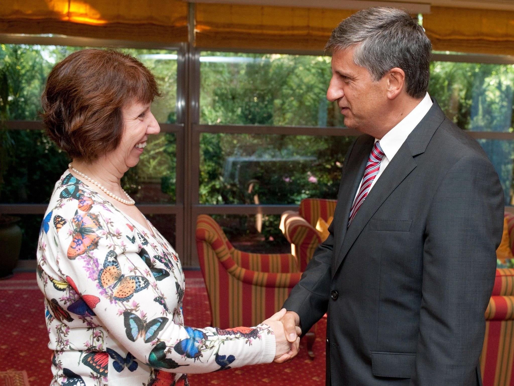 Außenminister Michael Spindelegger trifft am Freitag im Rahmen des "Trilog Salzburg 2012" mit EU-Außenkommissarin Catherine Asthon zu einem Gespräch zusammen.
