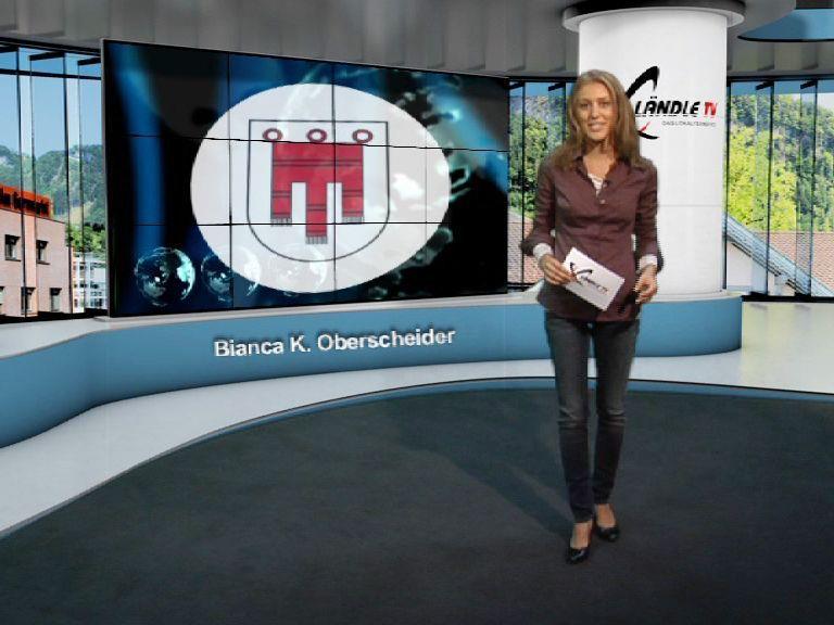 Moderatorin Bianca Oberscheider im virtuellen Ländle TV Studio