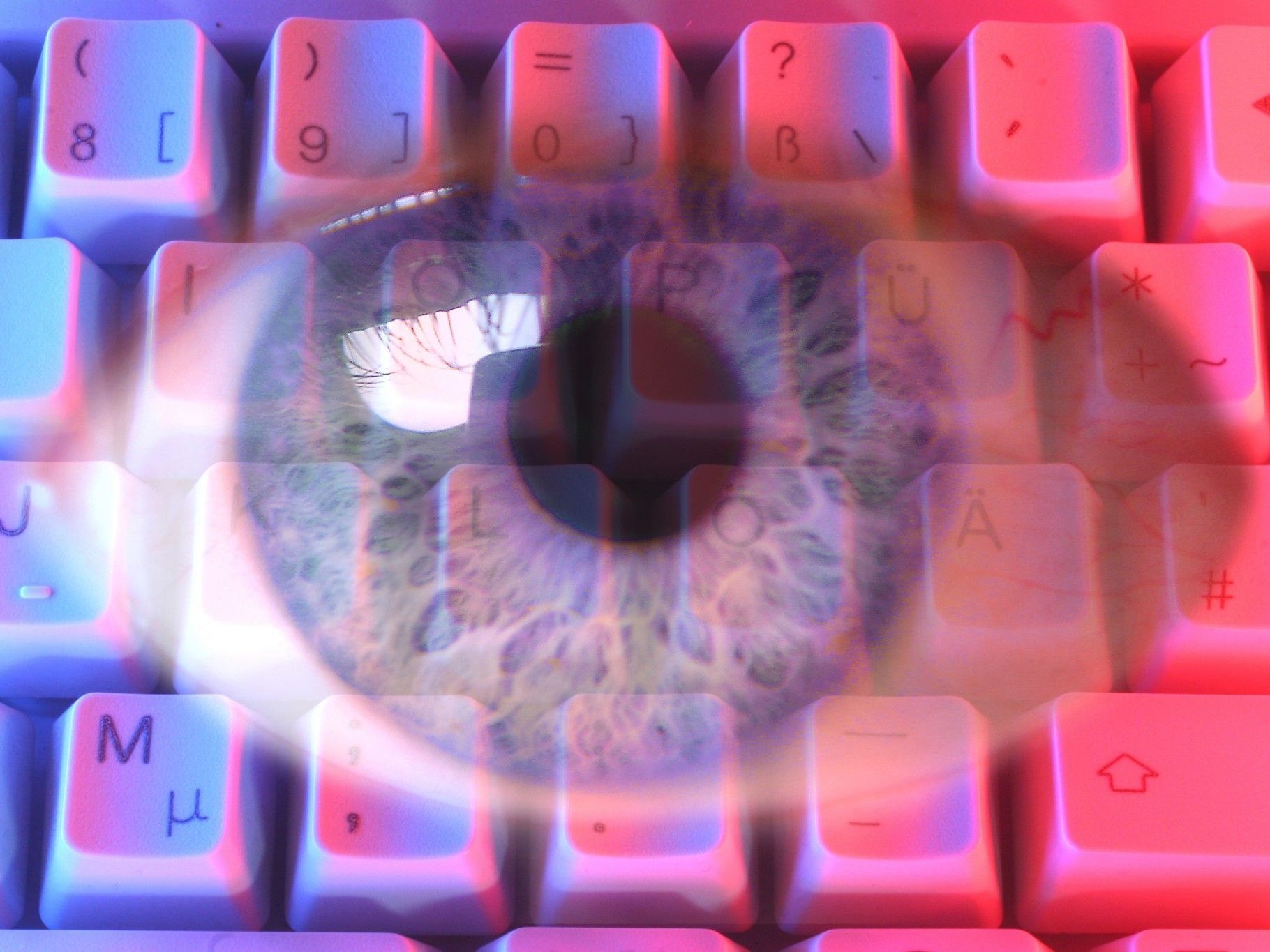 Kinderporno-Zensor musste 15.000 Bilder am Tag durchsehen. Kinderporno-Zensor musste 15.000 Bilder am Tag durchsehen.