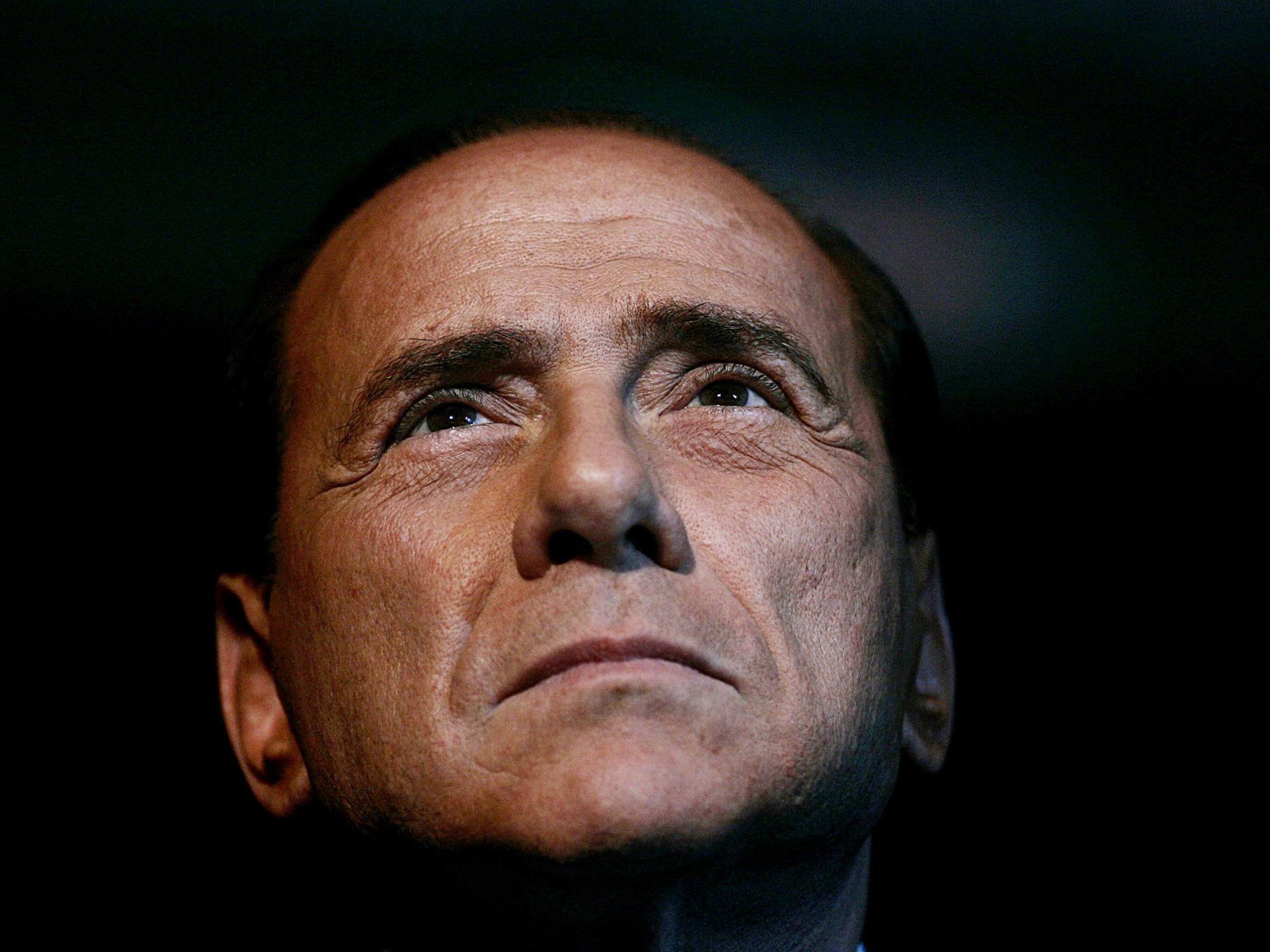 Berlusconi ist schon mindestens fünffacher Vater