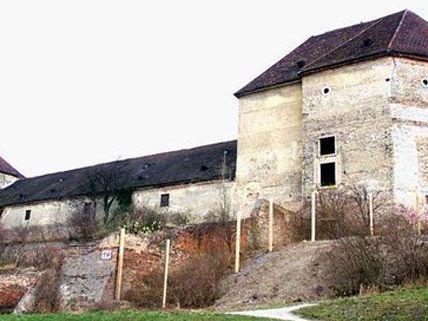 Vom 14. bis 16. September findet in Schloss Neugebäude das Historische Fest mit Mittelaltermarkt statt. Vom 14. bis 16. September findet in Schloss Neugebäude das Historische Fest mit Mittelaltermarkt statt.