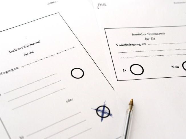 Diskussion über Abstimmung zur Wehrpflicht Diskussion über Abstimmung zur Wehrpflicht