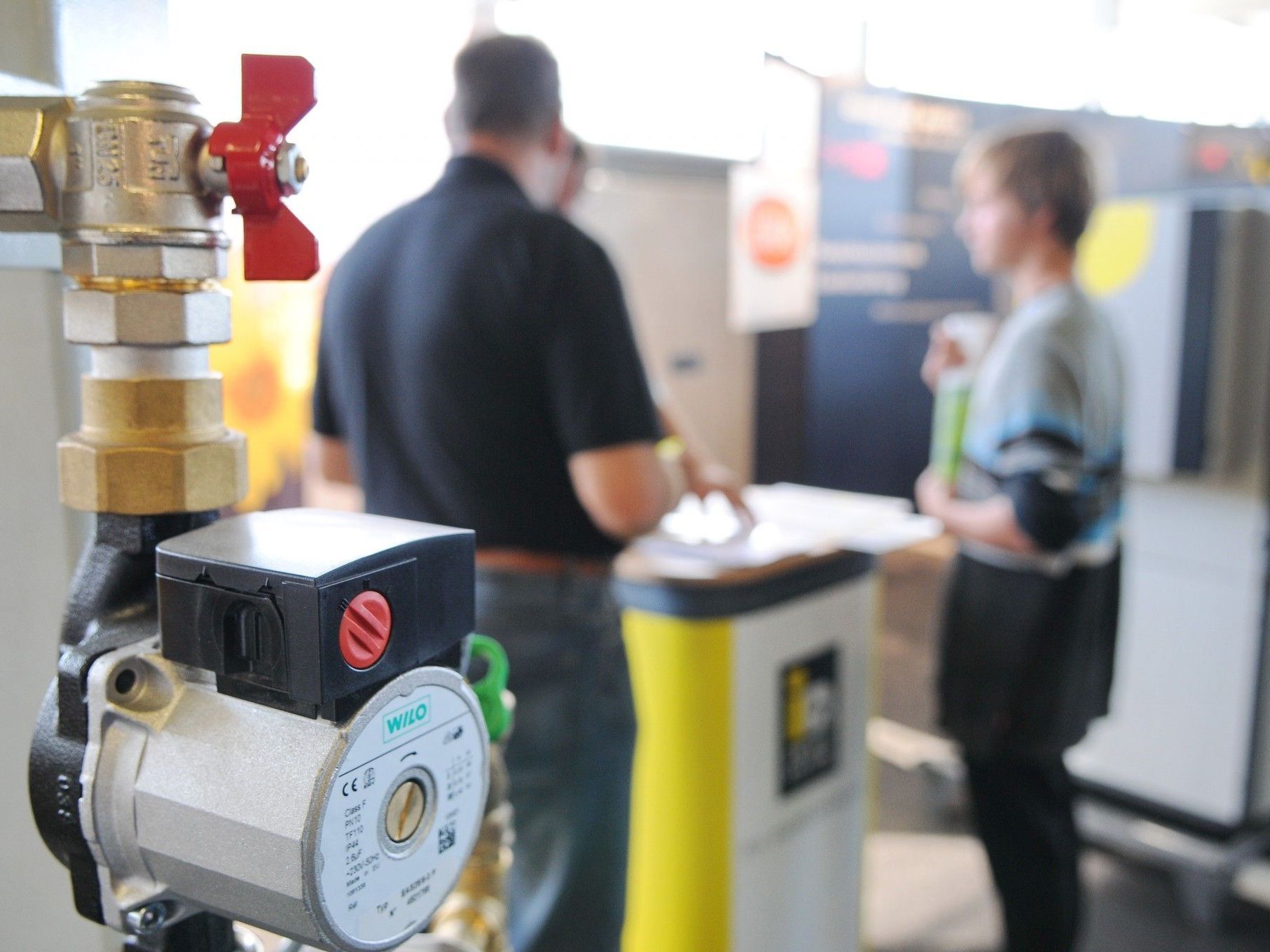 Innovative Heizsysteme stehen im Mittelpunkt des Solar- und Wärmepumpentages 2012 Innovative Heizsysteme stehen im Mittelpunkt des Solar- und Wärmepumpentages 2012