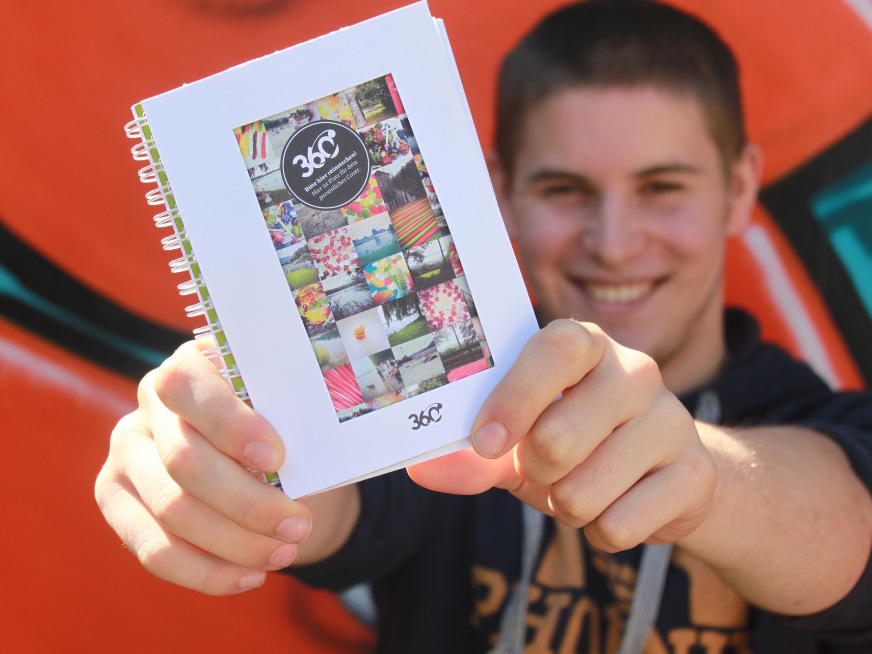 Am 360-Stand auf der Herbstmesse gibt’s neben coolen Aktionen auch den aktuellen 360-Kalender. Am 360-Stand auf der Herbstmesse gibt’s neben coolen Aktionen auch den aktuellen 360-Kalender.