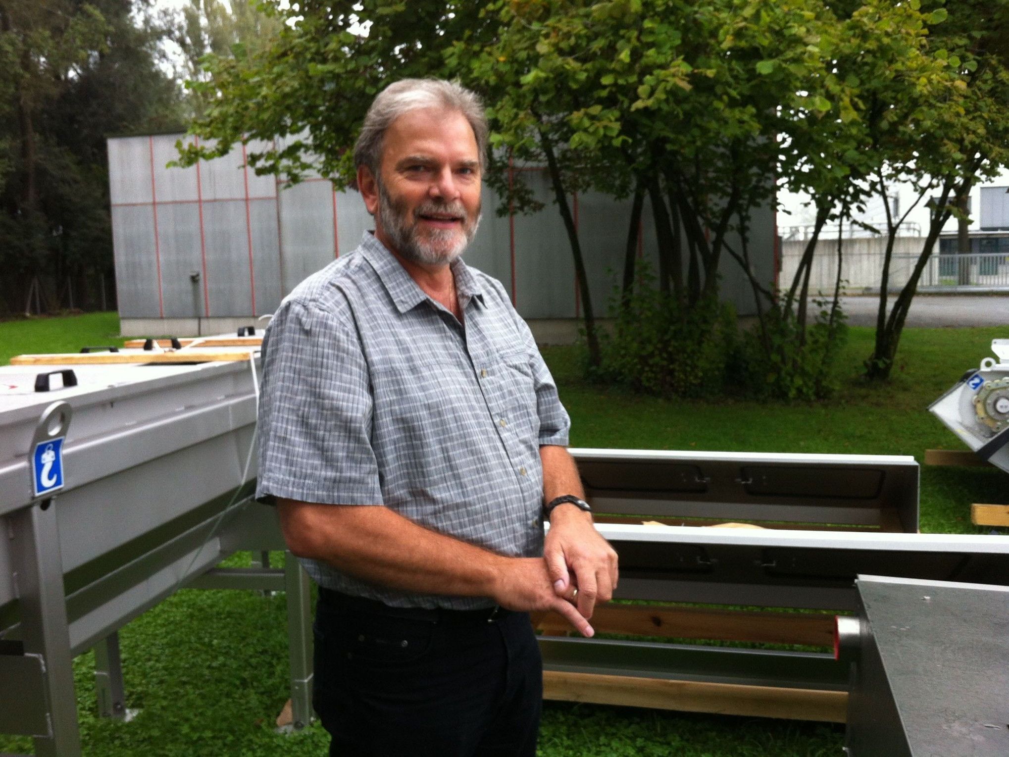 Geschäftsführer DI Gerhard Giselbrecht freut sich dass die ARA-Bauarbeiten im Zeitplan liegen. Geschäftsführer DI Gerhard Giselbrecht freut sich dass die ARA-Bauarbeiten im Zeitplan liegen.