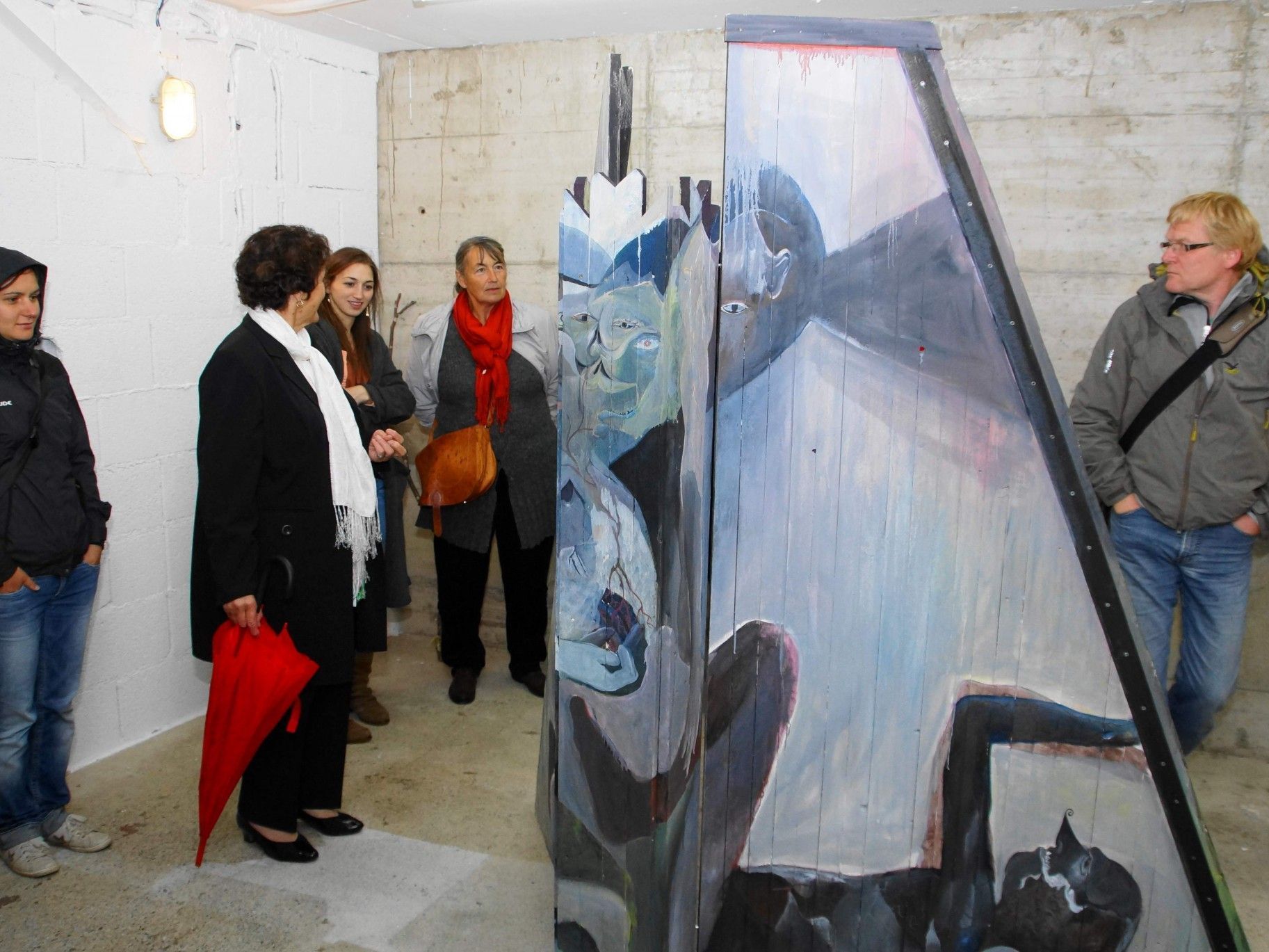 Objektkunst von Daniel Domig in der Buchbodner Garagenzeile. Objektkunst von Daniel Domig in der Buchbodner Garagenzeile.