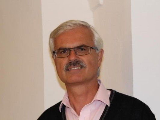 Dr. Manfred Tschaikner Dr. Manfred Tschaikner