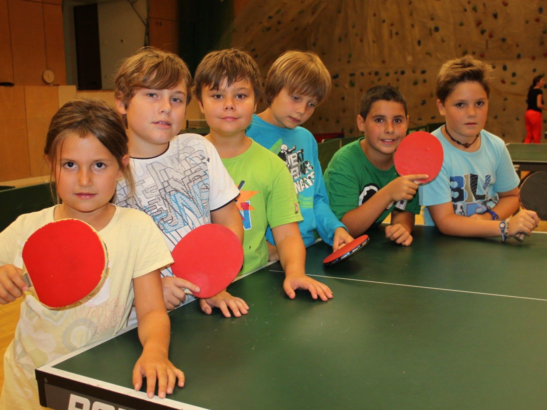 Die Sektion Tischtennis des SV Lochau lud die Lochauer Jugend zu einem Tischtennis-Schnuppertag in die Mehrzweckhalle.
