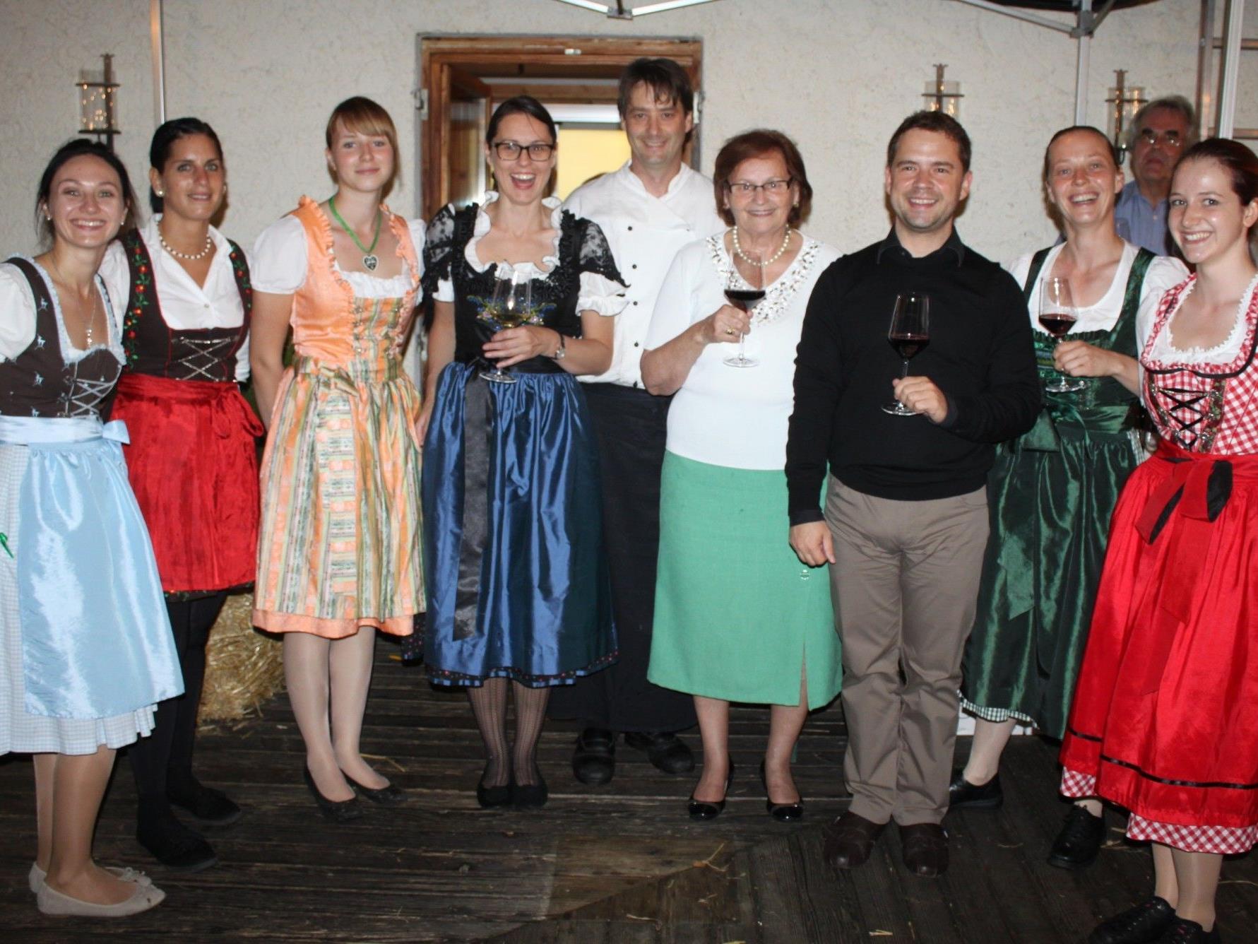 Die Familie Fritsch und das ganze Team in Küche und Service bedankten sich bei ihren Gästen für einen wunderbaren Abend.