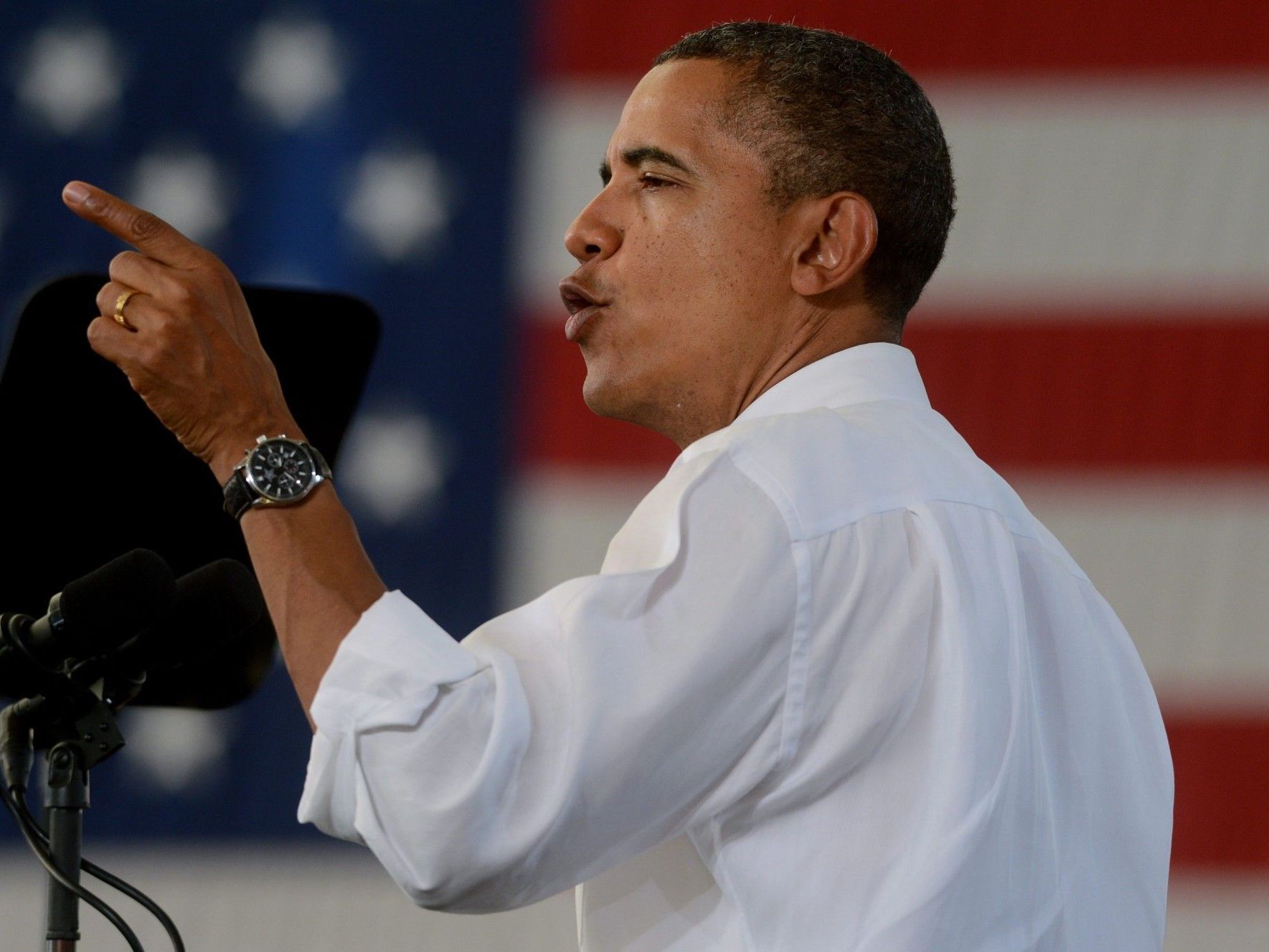 Laut Professor Koppenberg ist Präsident Obama ein moderater Politiker, ideologisch in der Mitte. Laut Professor Koppenberg ist Präsident Obama ein moderater Politiker, ideologisch in der Mitte.