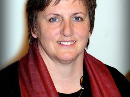 Mag. Karin Thissen leitet die drei Angebote der VHS Bregenz in der Alten Schule in Höchst. Mag. Karin Thissen leitet die drei Angebote der VHS Bregenz in der Alten Schule in Höchst.