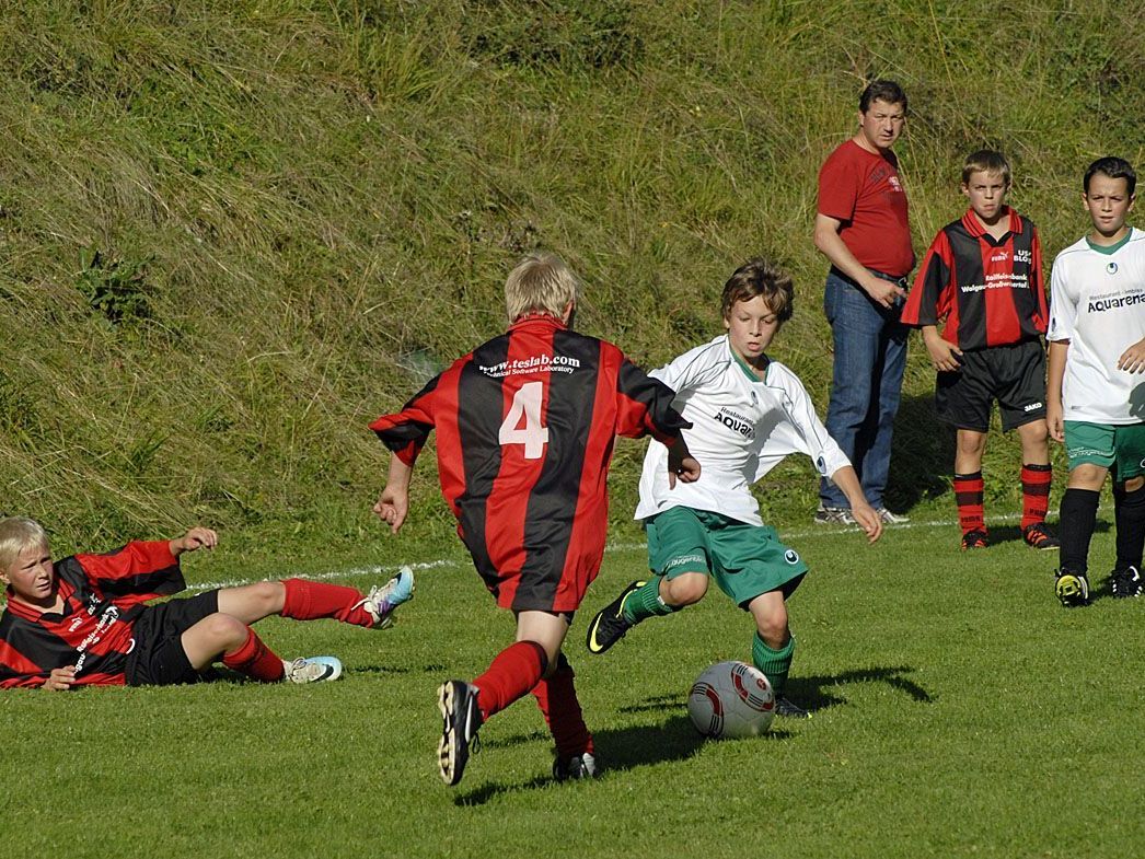 Beim U13-Fußballspiel in Blons besiegte die SPG Montafon die SPG Großwalsertal mit 2:16. Beim U13-Fußballspiel in Blons besiegte die SPG Montafon die SPG Großwalsertal mit 2:16.