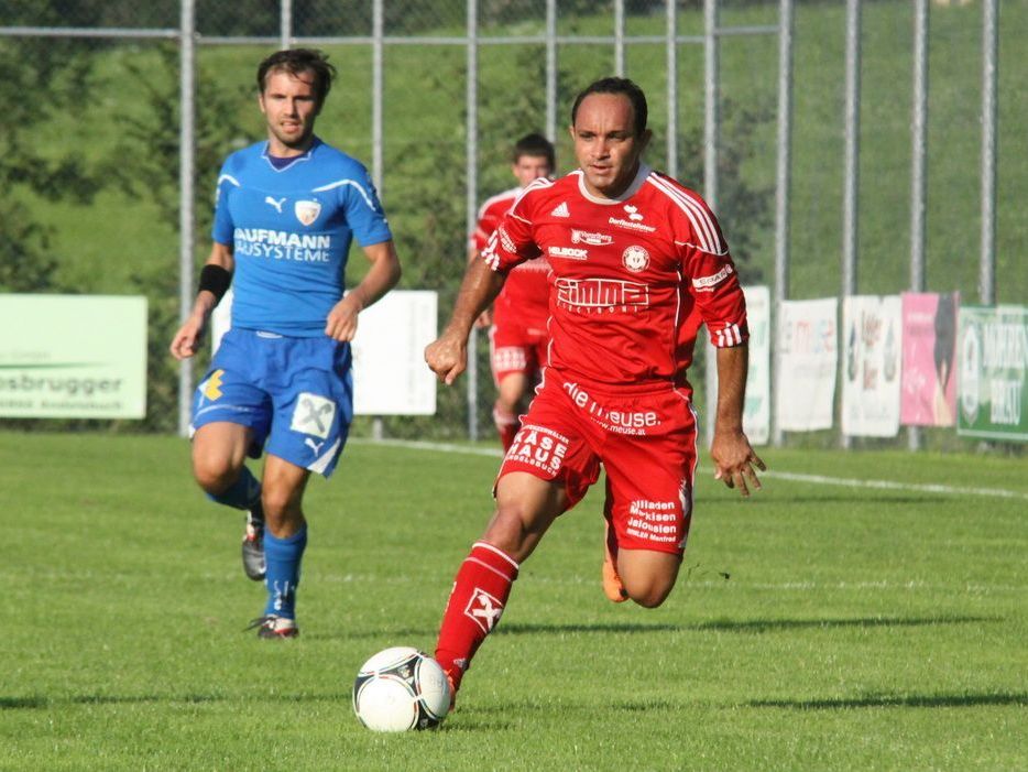 Reinaldo Ribeiro spielt am Samstag gegen seinen ehemaligen Klub und hofft auf einen Torerfolg. Reinaldo Ribeiro spielt am Samstag gegen seinen ehemaligen Klub und hofft auf einen Torerfolg.