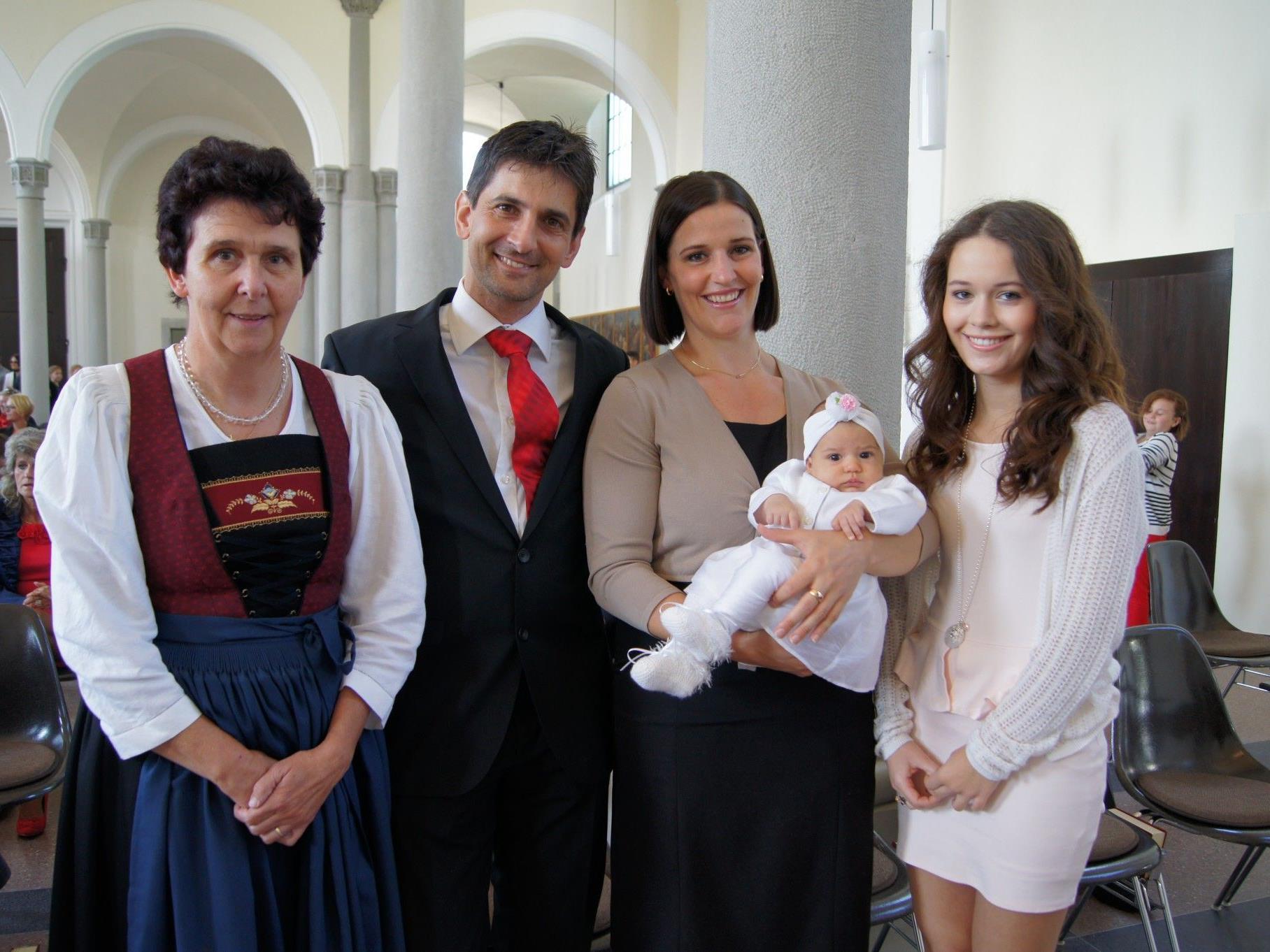 Amelie Brunn wurde in der Pfarrkirche Hard getauft.