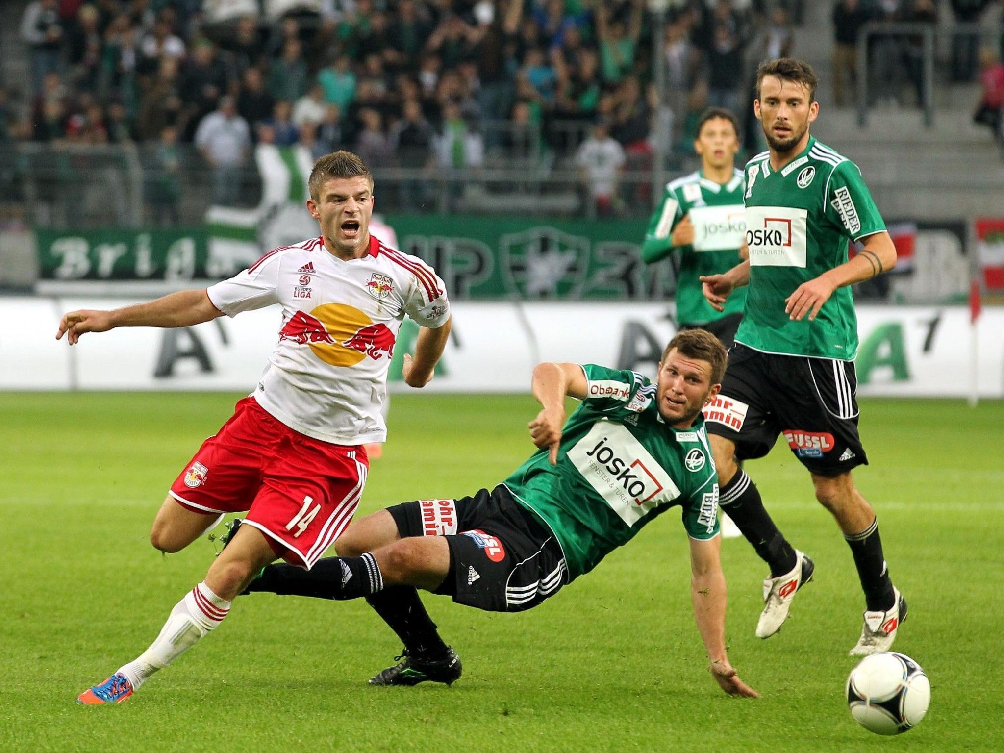 Meister Red Bull Salzburg nur remis. Meister Red Bull Salzburg nur remis.