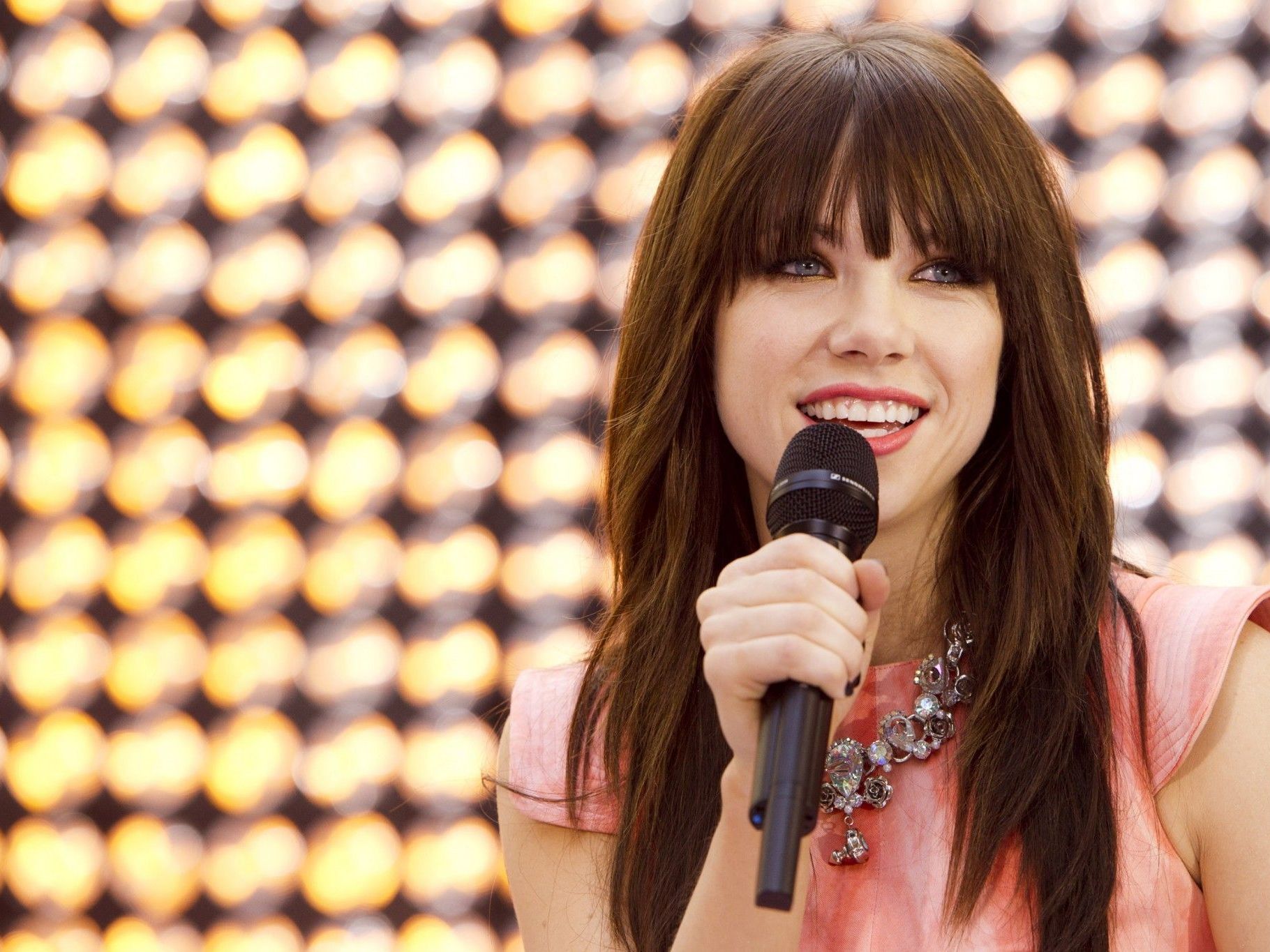 Sängerin Carly Rae Jepsen mit neuem Song am Start. Sängerin Carly Rae Jepsen mit neuem Song am Start.