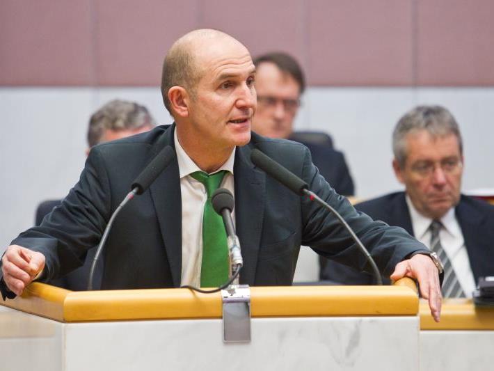 ÖVP-Politiker Hofer weist Vorwürfe zurück.