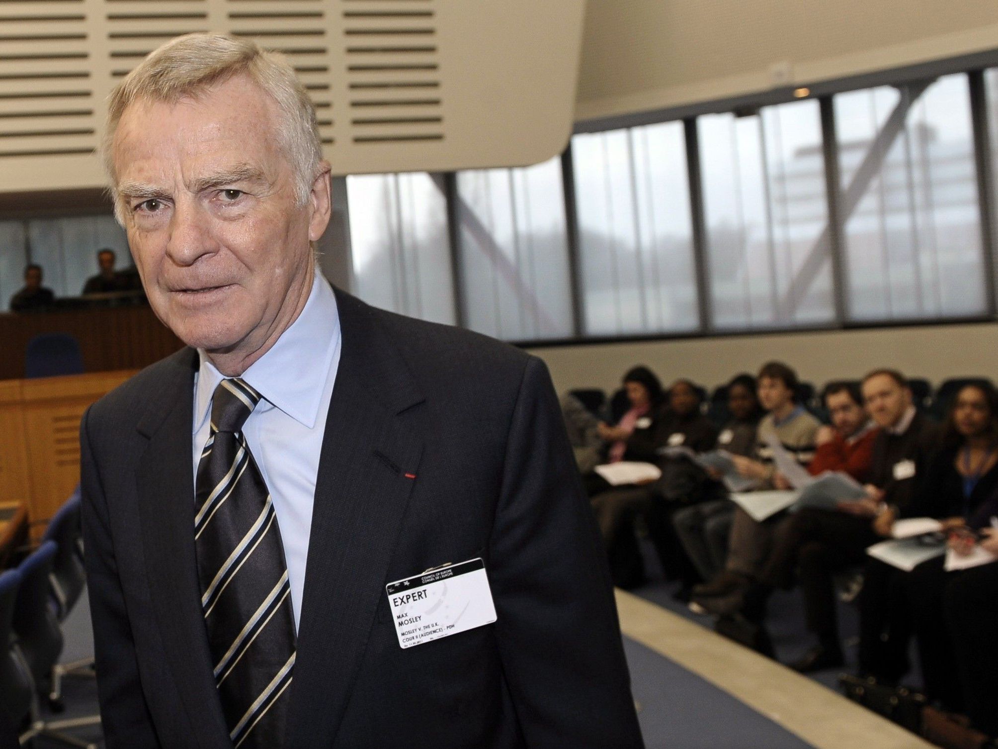 Die umstrittenen Fotos seien rechtswidrig, so die vorsitzende Richterin. Die umstrittenen Fotos seien rechtswidrig, so die vorsitzende Richterin.