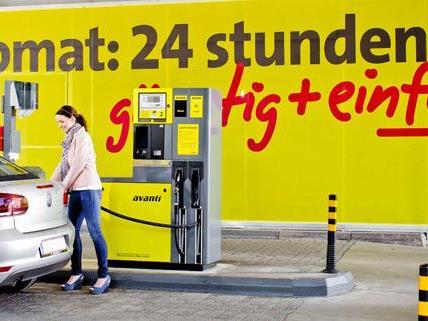 Am 24. September kosten Benzin und Diesel von 14 bis 16 Uhr je 90 Cent pro Liter.